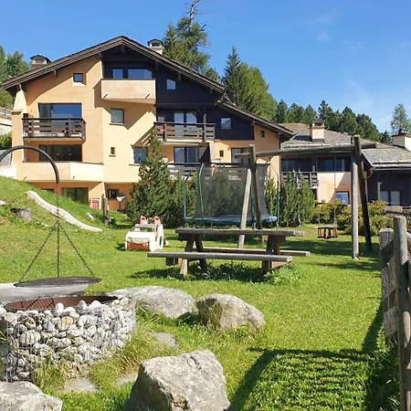 Chesa Bellaval, Haus La Vuolp 3-zimmerwohnung アパート